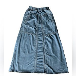 ebossy maxi denim skirt size small